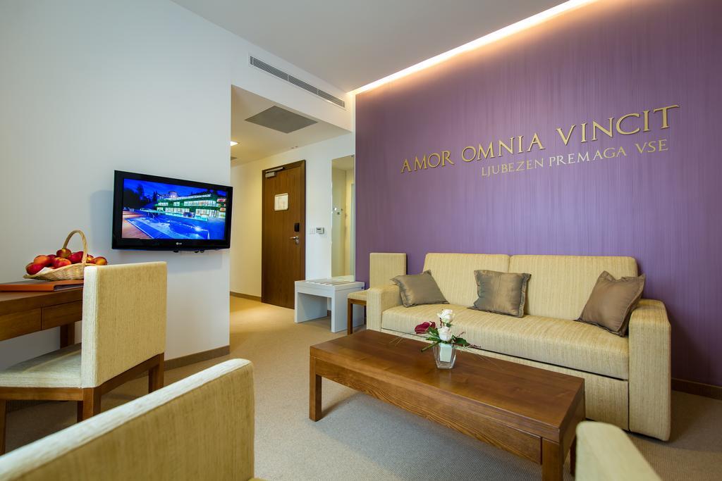 Rimske Terme - Hotel Zdraviliski Dvor Rimske Toplice Habitación foto
